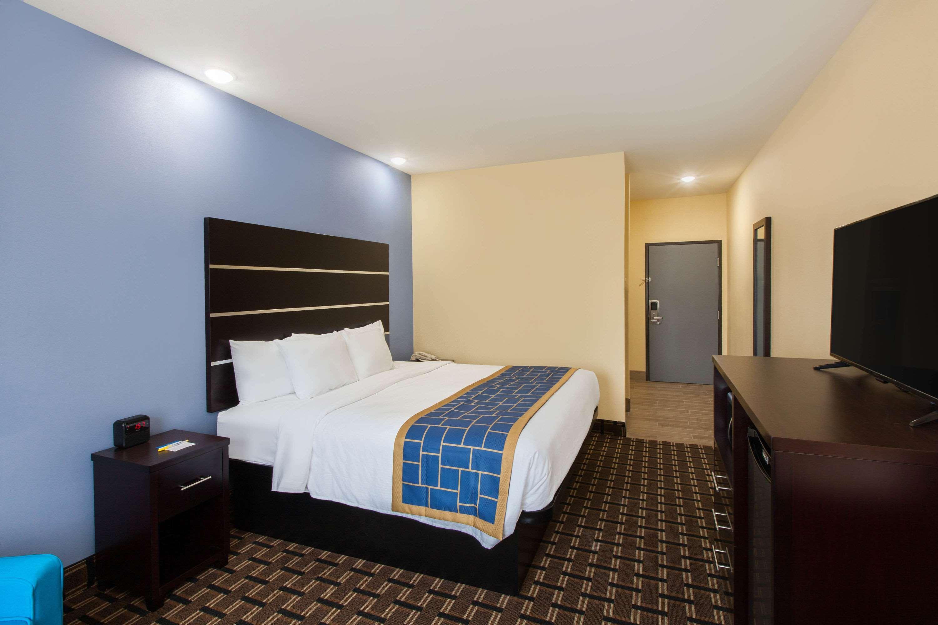 Days Inn By Wyndham Baton Rouge Airport Buitenkant foto